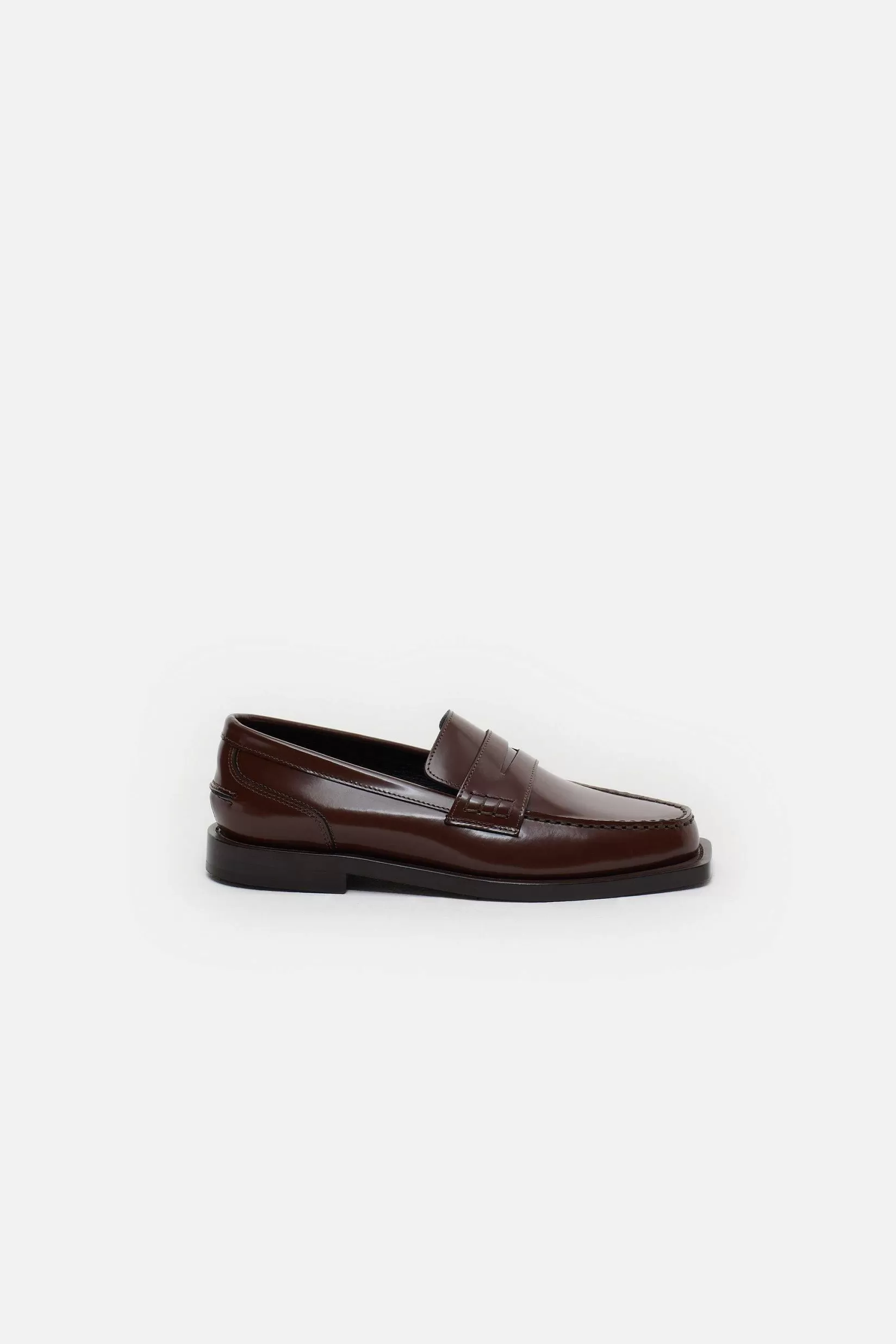 Shop CLOSED Loafers Koude Chocolademelk